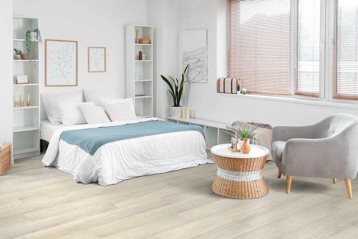 Honeybella Oak Luxury Vinyl Plank - Image 3